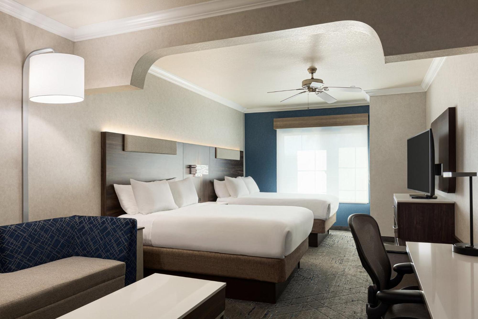 Holiday Inn Express & Suites Bakersfield Central By Ihg Exterior foto